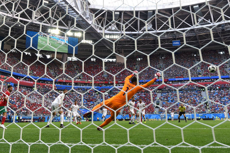 Copa do Mundo 2018: Meia do Irã é único jogador proibido de atuar na  primeira rodada da Copa - UOL Copa do Mundo 2018