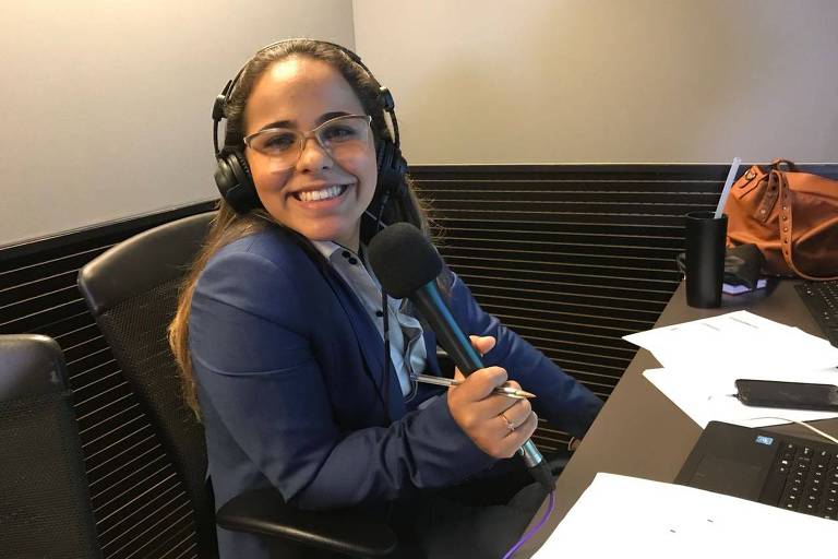 Isabelly Morais, primeira mulher a narrar um jogo da Copa na TV brasileira