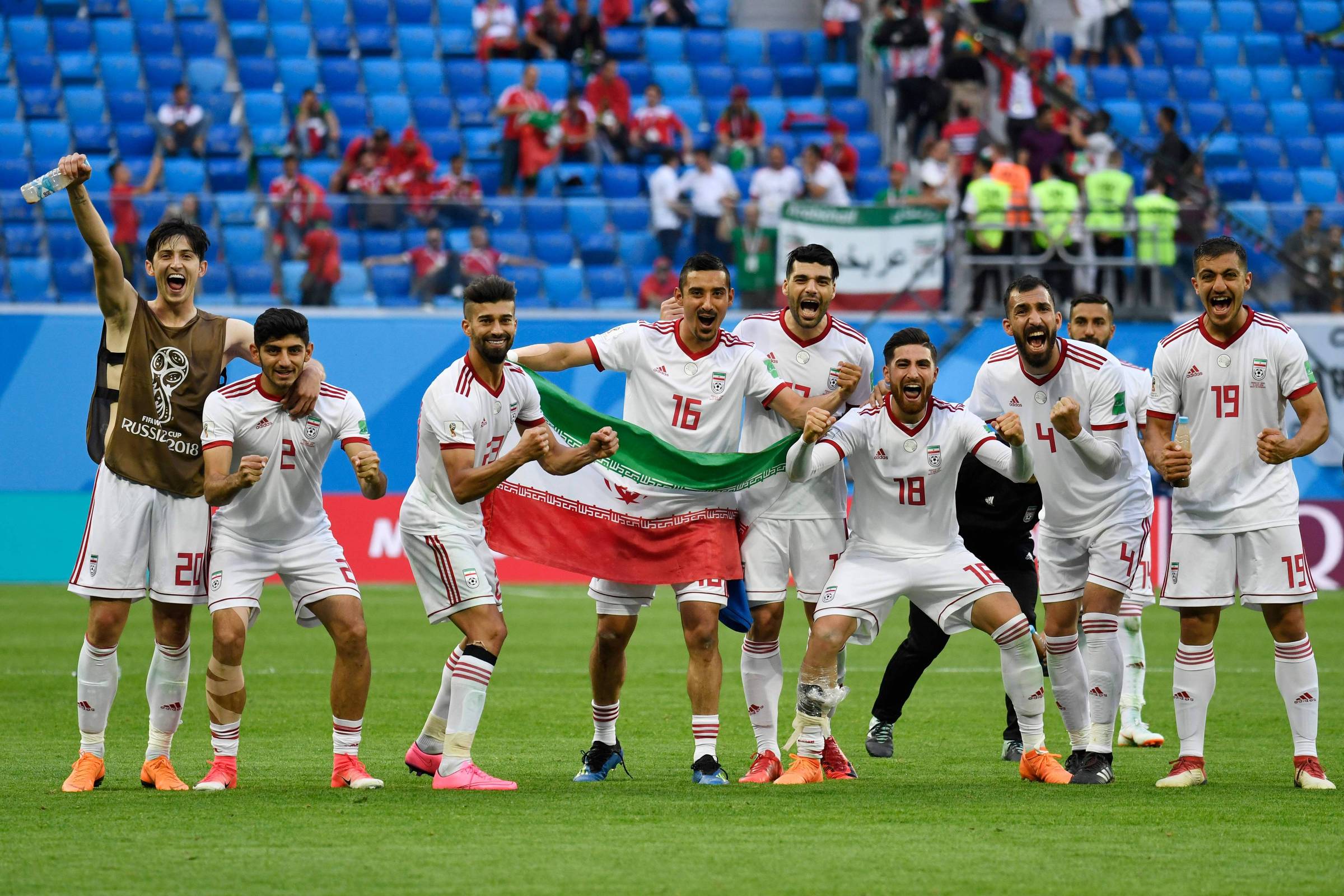 Eu apoio o banner do quadro de imagem do perfil do campeonato mundial de  futebol do irã para mídias sociais