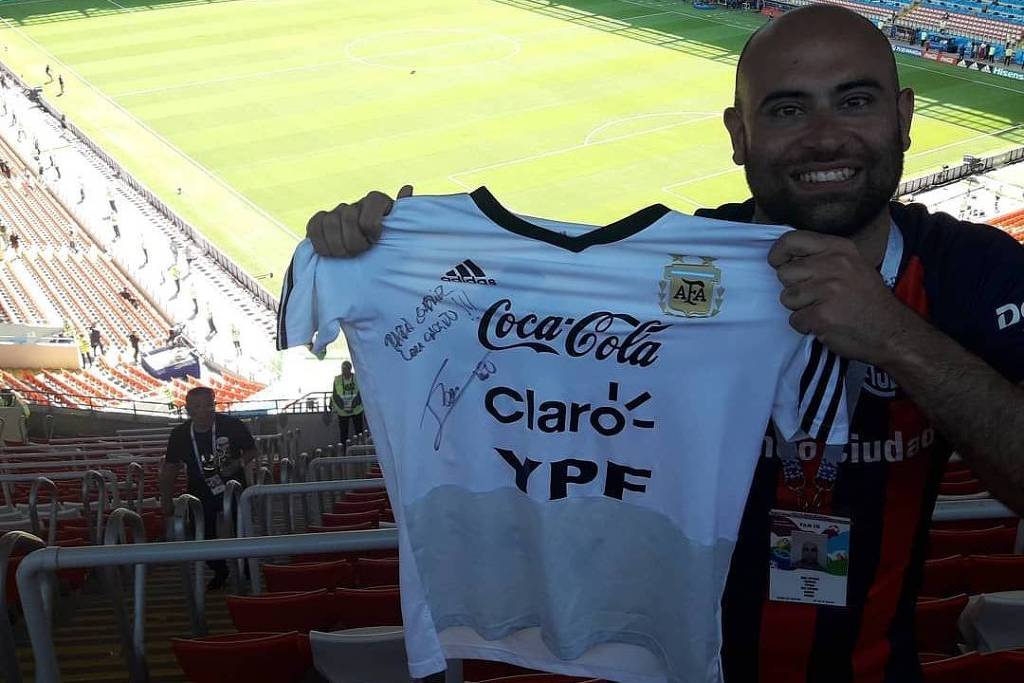 Camisa Spartak Moscow autografada pelo Alex