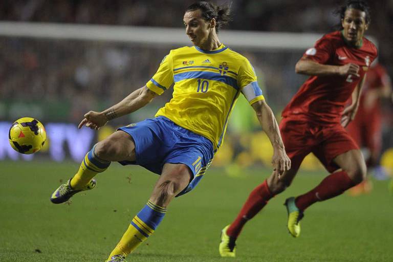 Zlatan Ibrahimovic em ação pela Suécia