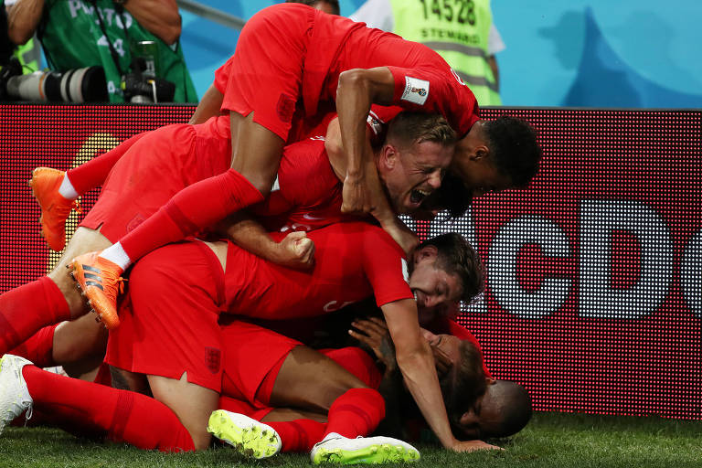 Inglaterra vence a TunÃ­sia por 2 a 1