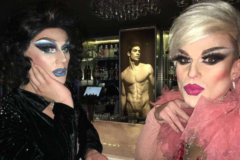As drag queens Kalista Black e Lakistore, no clube Central Station, em Moscou