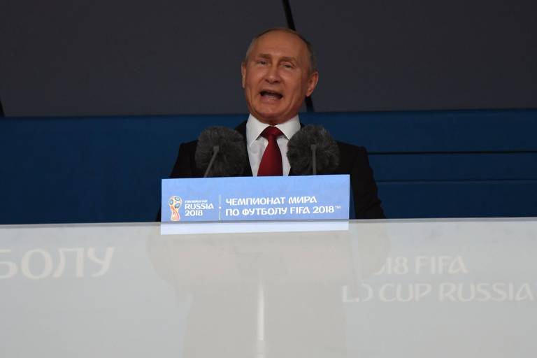 Vladimir Putin durante discurso de abertura da Copa da Rússia