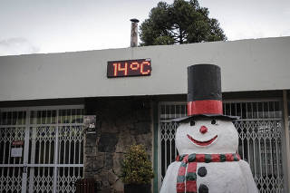 Termômetro e falso boneco de neve