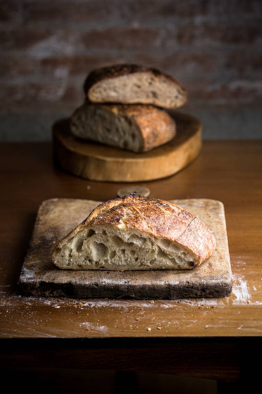 Pão caseiro produzido com fermento natural, conhecido como levain
