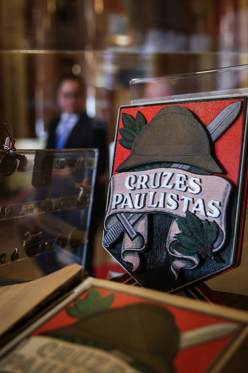 Livro registra histórias da Revolução de 1932, na qual São Paulo tentou derrubar o governo Getúlio Vargas e instalar uma Constituinte, em exibição no Tribunal de Justiça de São Paulo, no centro da capital paulista