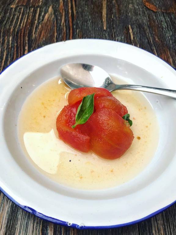 Compota de tomates com creme de mascarpone é opção de sobremesa no Cibo 