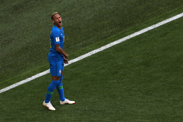 Nervosismo de Neymar durante jogo contra Costa Rica