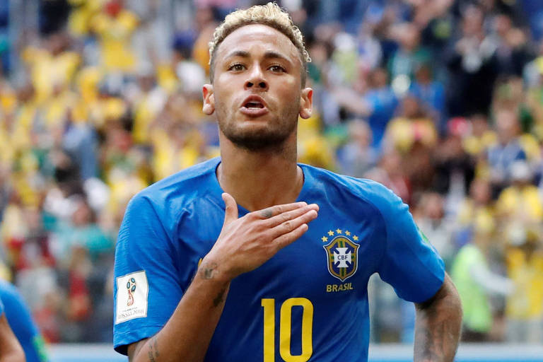 Neymar comemora marcação de segundo gol contra a Costa Rica