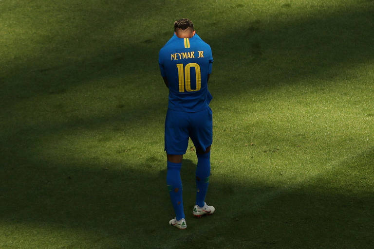 Nervosismo de Neymar durante jogo contra Costa Rica