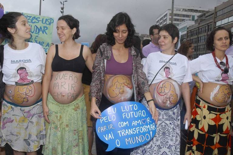 Entidades em defesa do parto humanizado e dos direitos reprodutivos das mulheres promoveram marcha no Rio de Janeiro, em 2012