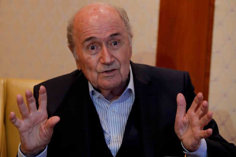 Ex-presidente da Fifa é investigado por repasse milionário a federação