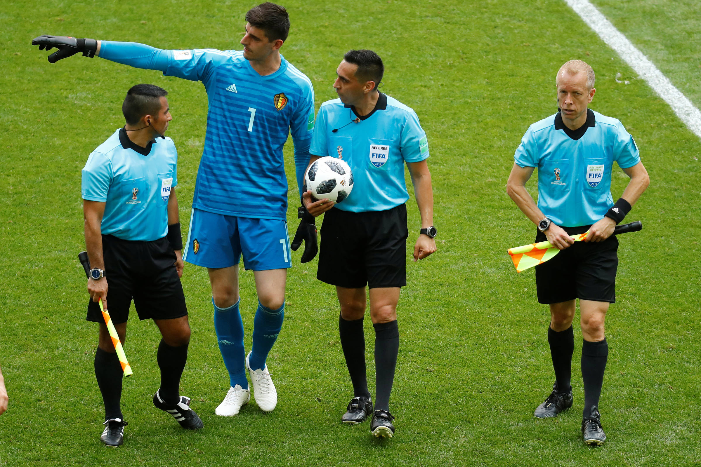 Goleiro da Sérvia é o segundo mais alto da história das Copas