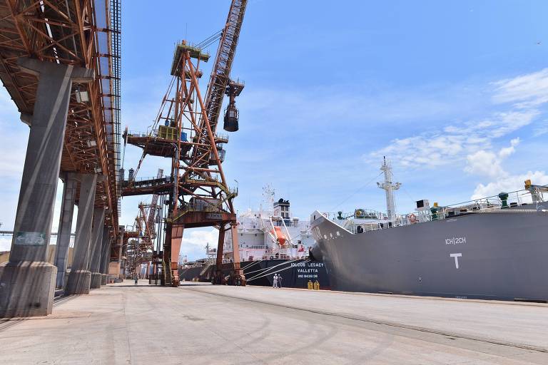 A China Merchants Port Holdings comprou 90% da TCP Participações, empresa que opera a concessão do terminal de contêineres no Porto de Paranaguá, em Curitiba