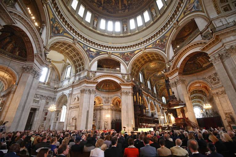 Cerimônia da Igreja Anglicana na Catedral de St. Paul, em Londres