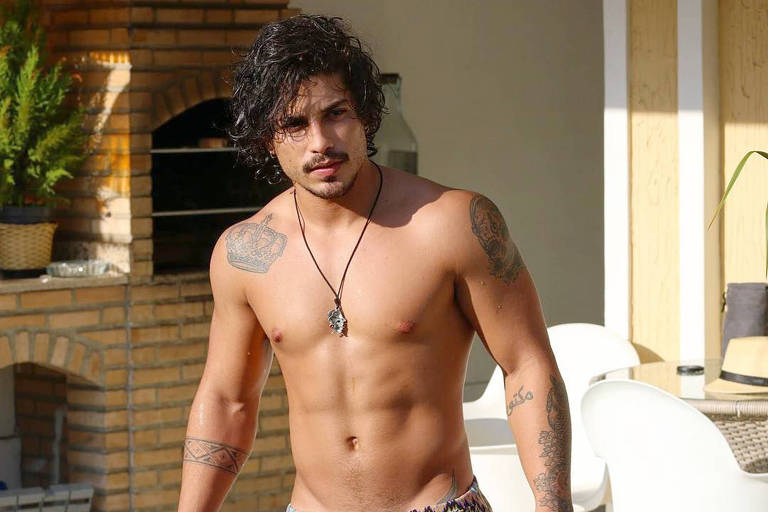 Douglas Sampaio - A Fazenda 8 (2015): Após ganhar o programa, o ator fez alguns trabalhos como modelo e hoje tem fotos e vídeos disponibilizados em plataforma de conteúdo pago