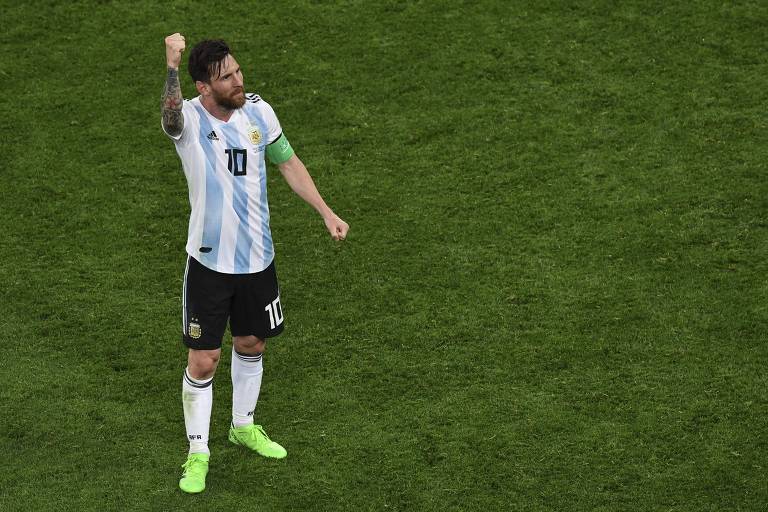 Lionel Messi liderou a Argentina rumo à classificação para as oitavas de final da Copa do Mundo