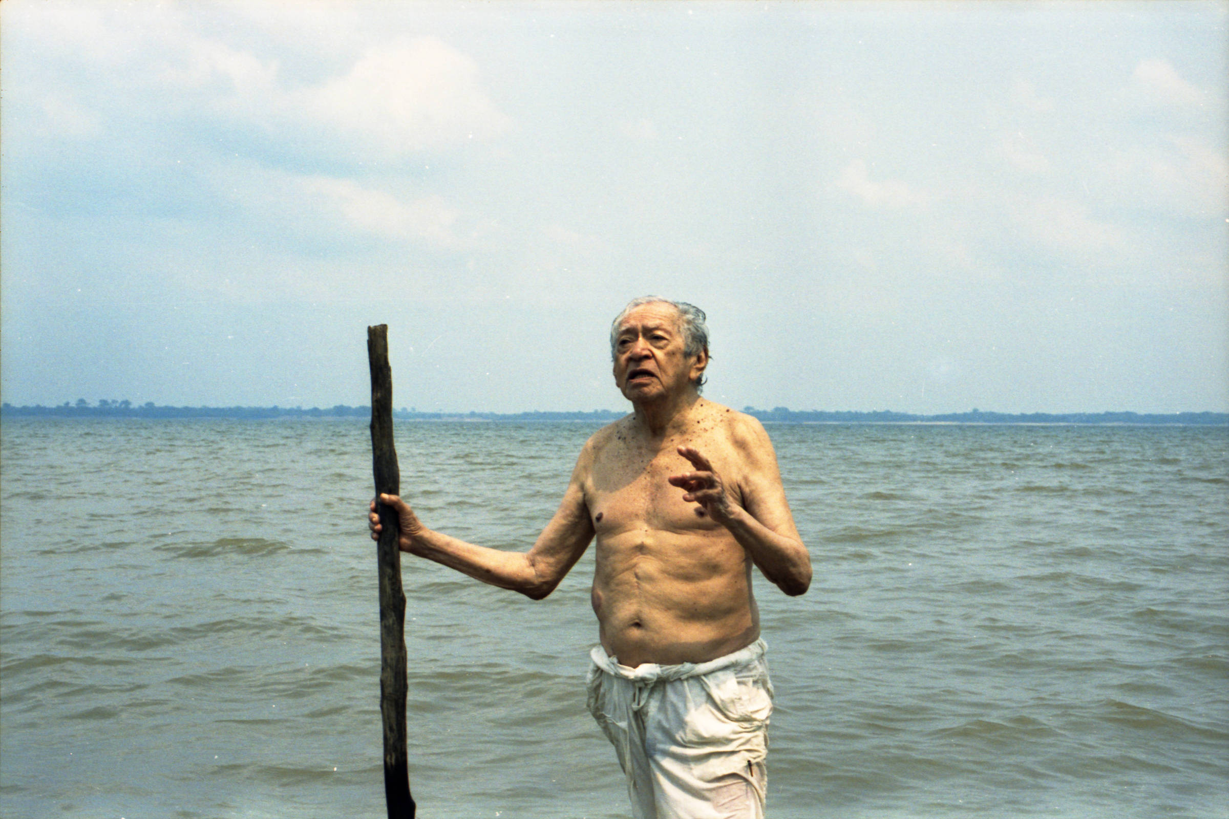 Morre Thiago de Mello, poeta que lutou pela Amazônia, aos 95 anos - 14/01/2022 - Ilustrada - Folha