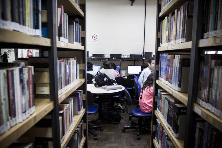 Alunos na Etec/Etesp do Bom Retiro, que teve o melhor resultado no Enem entre as escolas pública