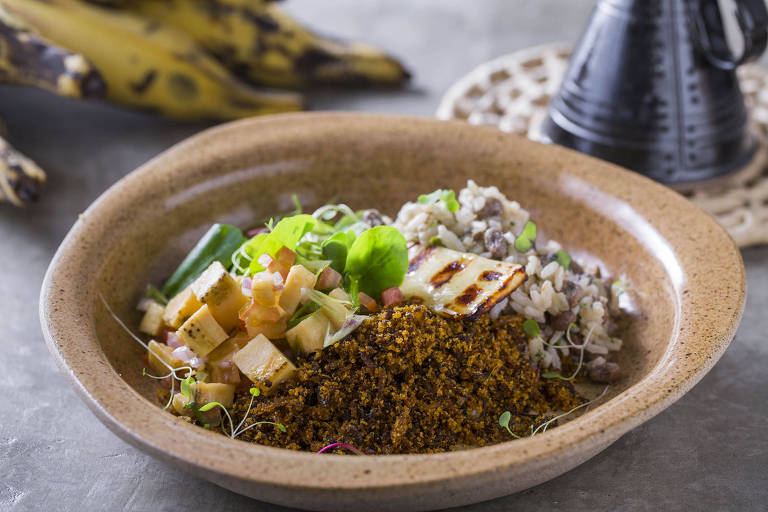 Paçoca de carne de sol servida no Fitó Cozinha 