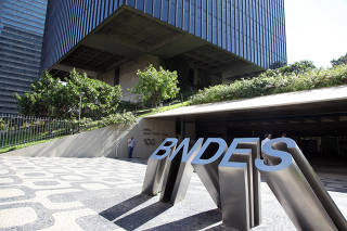 Fachada do BNDES (Banco Nacional de Desenvolvimento Econômico e Social), no Rio