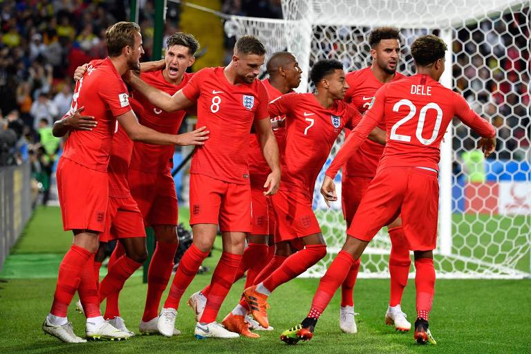 Seleção inglesa comemora pênalti em cima da Colômbia que garantiu vaga às quartas de final