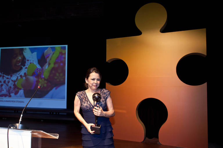 Em 2013, Merula Steagall, fundadora da Abrale, ganhou o Prêmio Empreendedor Social