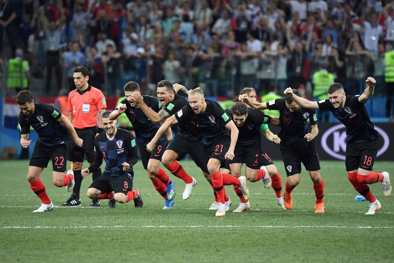 Croatas vibram após classificação para as quartas de final em cima da Dinamarca nos pênaltis, em Nizni Novgorod