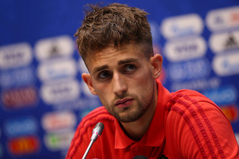 Adnan Januzaj - Nasceu na Bélgica e tem ascendência sérvia e kosovar