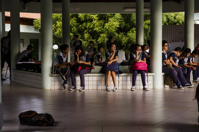Alunos durante período de aula na escola Augustinho Brandão, na cidade de Cocal do Alves. A escola é reconhecida pelo excelente ensino e por se destacar nas Olimpíadas de Matemática