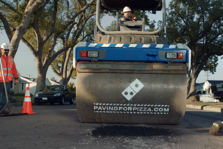 Domino's faz operação para tapar buracos nos EUA