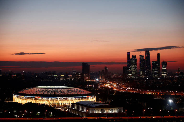 Estádio Luzhniki, em Moscou, Rússia, recebe a final da Copa disputada entre França e Croácia