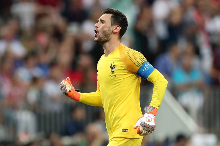 Campeão, francês Hugo Lloris é o quarto goleiro a levantar a taça da Copa -  15/07/2018 - Esporte - Folha