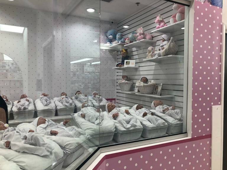 Empresa cria maternidade para bebês reborn em Orlando - Pequenas