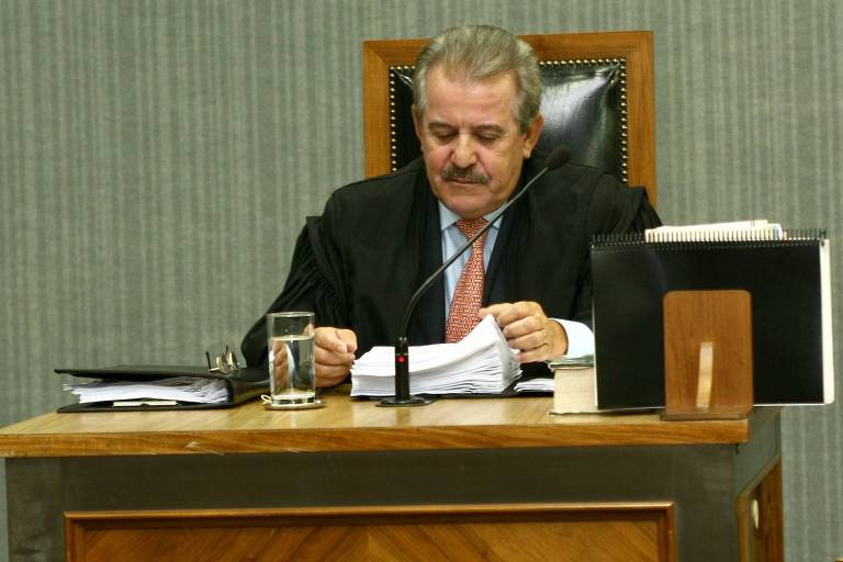 Robson Marinho durante sessão do Tribunal de Contas do Estado de São Paulo, em 2008 