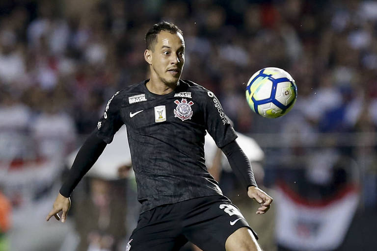 Rodriguinho fez seu último jogo pelo Corinthians na derrota para o São Paulo, no Morumbi