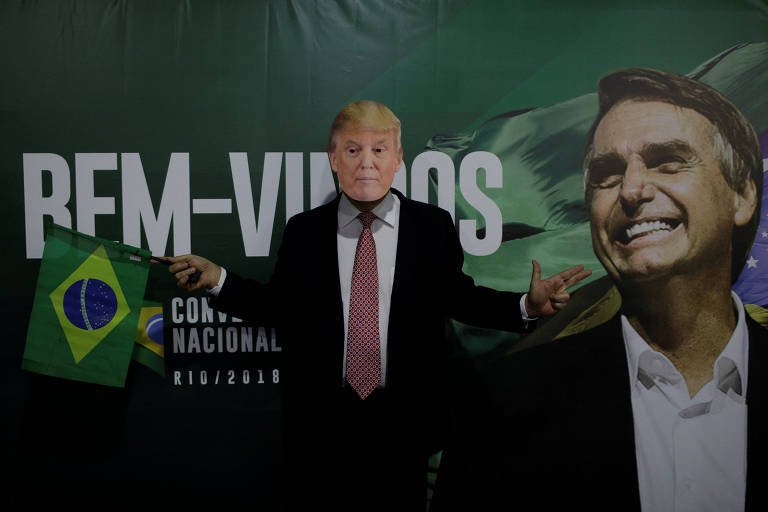 Apoiadores participam de convenção no Rio de Janeiro que oficializou a candidatura do deputado federal Jair Bolsonaro à Presidência pelo PSL 
