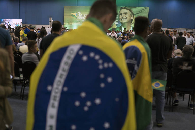 Apoiadores participam de convenção no Rio de Janeiro que oficializou a candidatura do deputado federal Jair Bolsonaro à Presidência pelo PSL 
