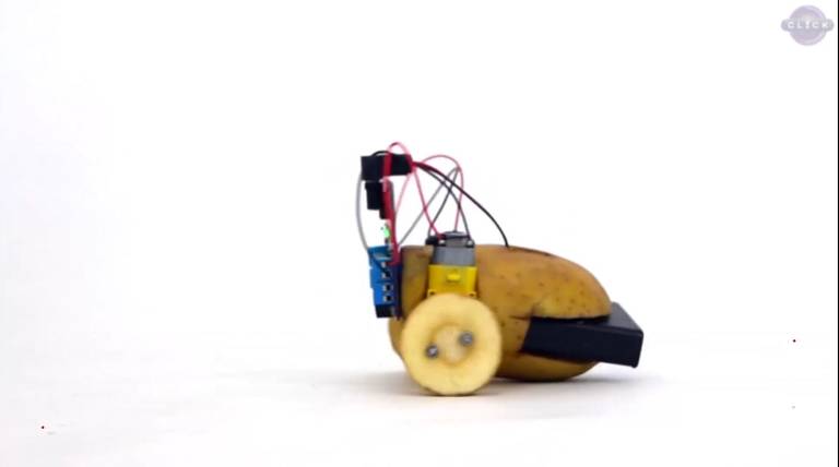 Robô feito com batata
