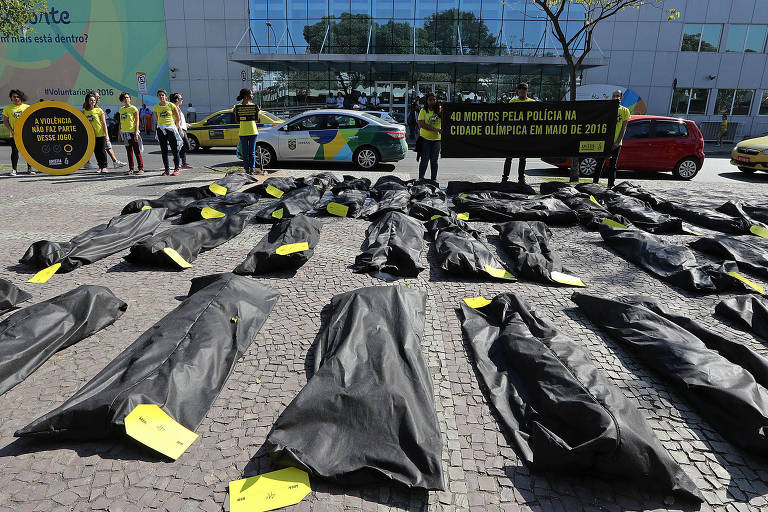 Ato da Anistia Internacional em 2016 contra mortes causadas pela polícia no Rio de Janeiro