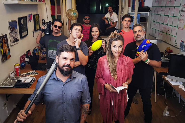 Elenco da série brasileira que mergulha nas polêmicas da internet