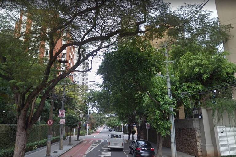 Rua na região de Pinheiros, onde homens fizeram assaltos vestidos de judeus ortodoxos