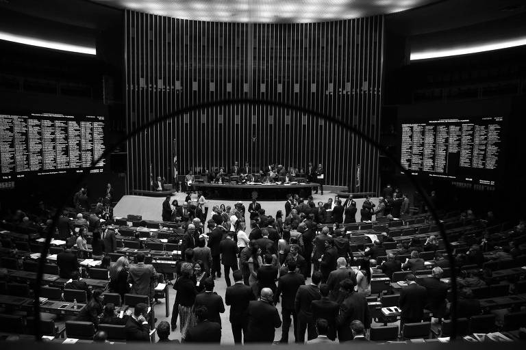 Votação da LDO (Lei de Diretrizes Orçamentárias) em sessão no Congresso, em Brasília
