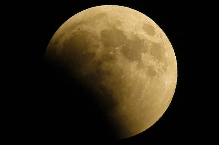 Saiba como ver o eclipse lunar desta sexta no Brasil