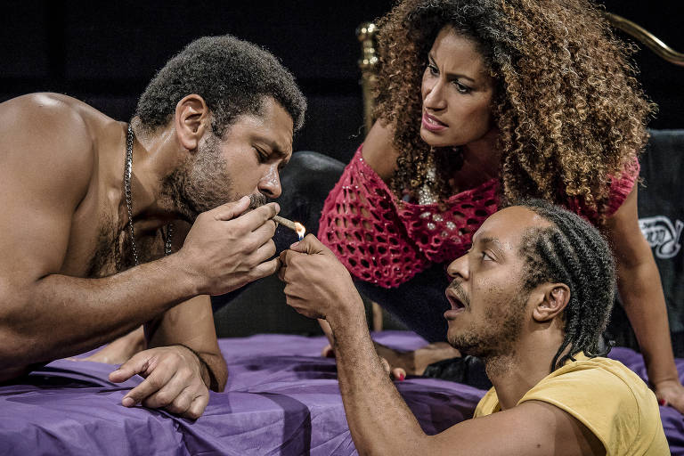 Cena da peça "Navalha na Carne Negra", em cartaz no Teatro da Universidade de São Paulo
