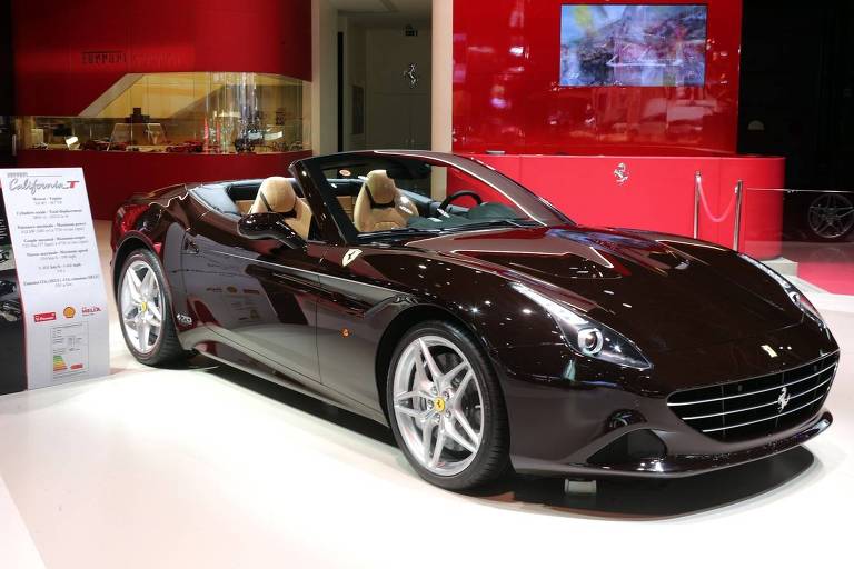 Modelo da Ferrari California T "The McQueen", lançada em 2016