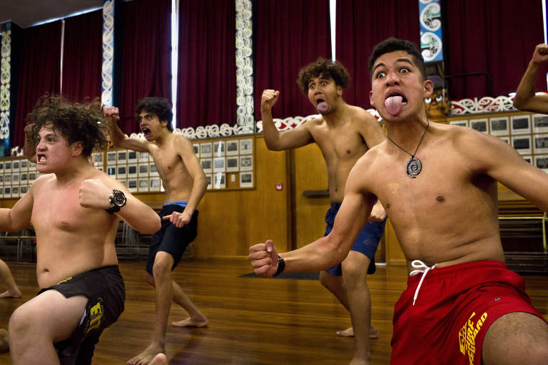Colégio da Nova Zelândia ensina rúgbi como matéria escolar