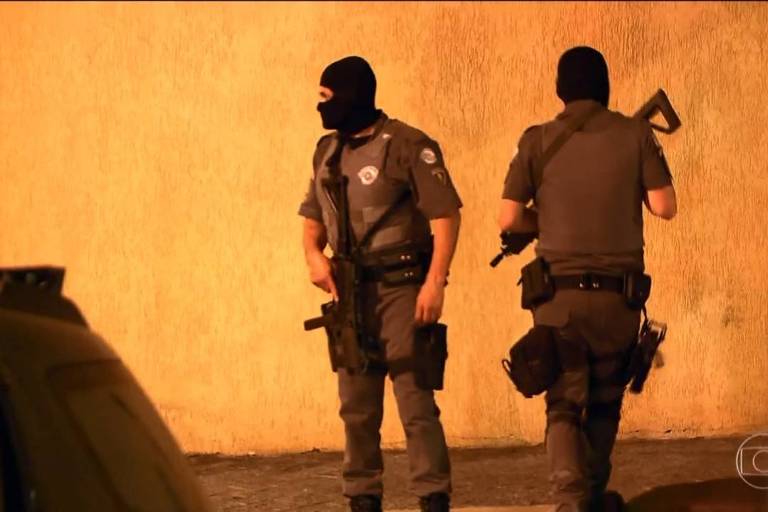 Policiais fazem buscas em Paraisópolis; a policial militar Juliane dos Santos está desaparecida desde quinta (2). Ela foi vista pela última vez entre amigos em uma bar da favela de Paraisópolis