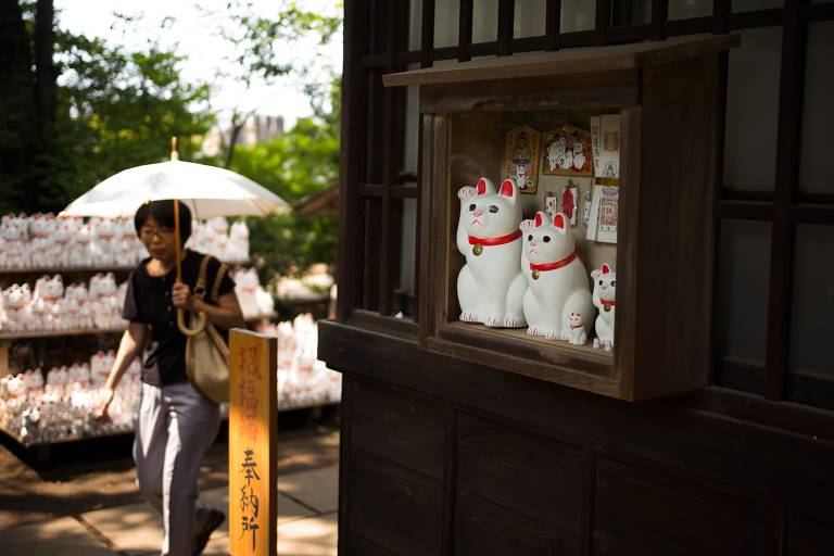 Mais de 10 mil 'gatos da sorte' decoram templo no Japão